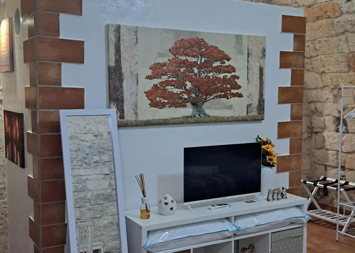 La Grottina * ביצ'לייה